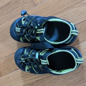 Keen Newport H2 Little kids Sz 1